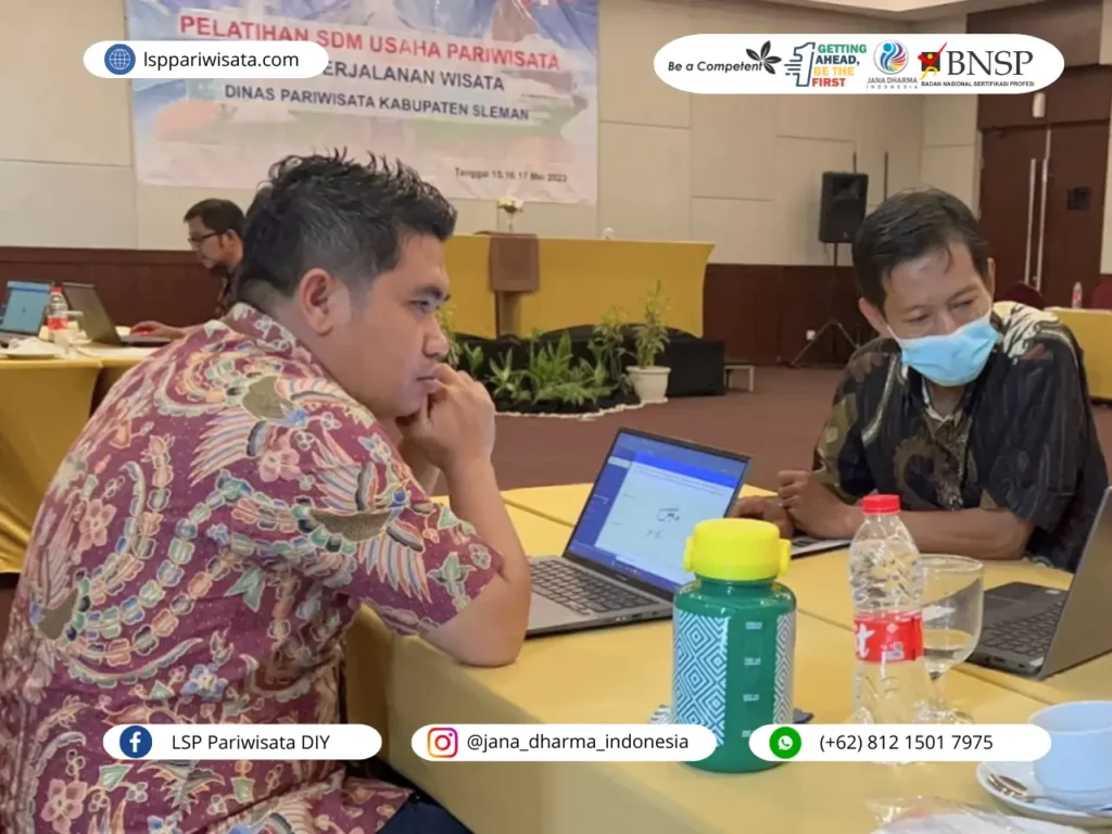 gaji konsultan pariwisata