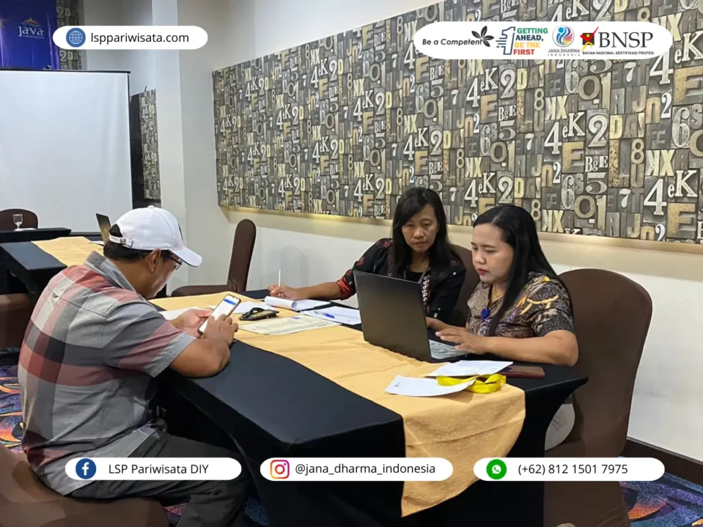 cara menarik wisatawan