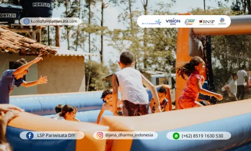 Perlindungan Anak di Industri Pariwisata: Peran Travel Konsultan