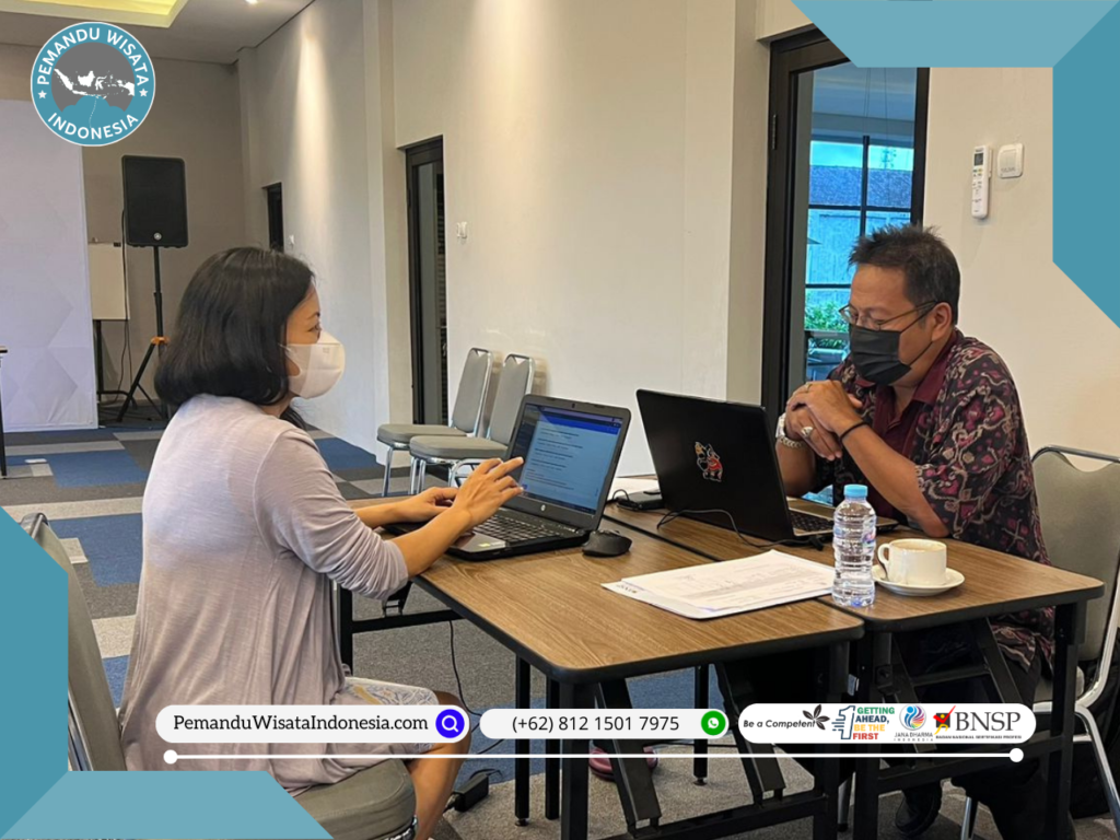 Travel Consultant vs Konsultan Perencanaan Pariwisata: Apa Bedanya?