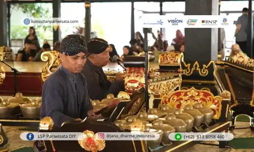 fondasi utama pengembangan wisata edukasi dan budaya